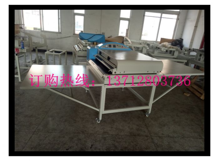小型滾筒粘合機(jī)600復(fù)合機(jī)燙金機(jī)T恤壓花溶膠貼合機(jī)