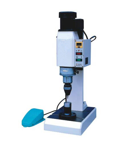 氣壓鉚釘機非標定制