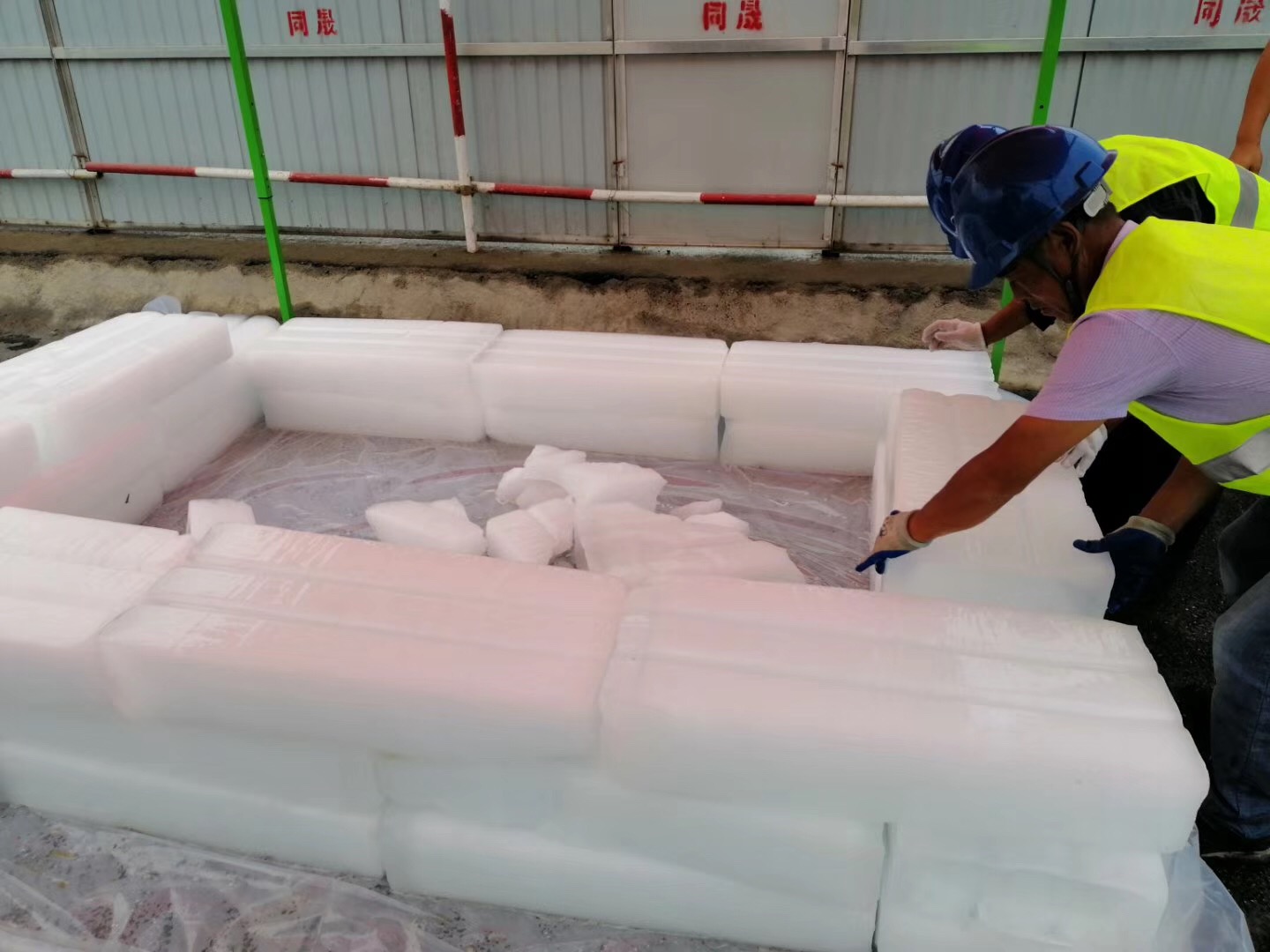 大型建筑工地用降溫冰，高溫降暑，詳情請咨詢15169006099
