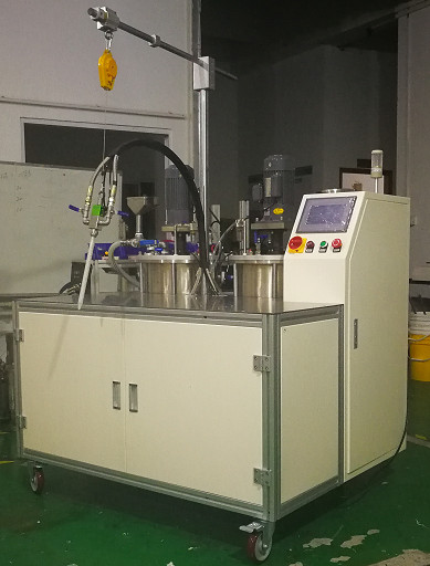 全自動(dòng)灌膠機(jī)   配備加熱、攪拌、真空脫泡、自動(dòng)加料功能