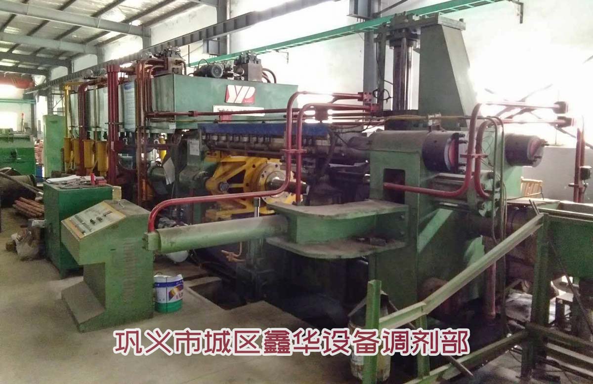 轉(zhuǎn)讓二手單動(dòng)1350噸銅擠壓機(jī)