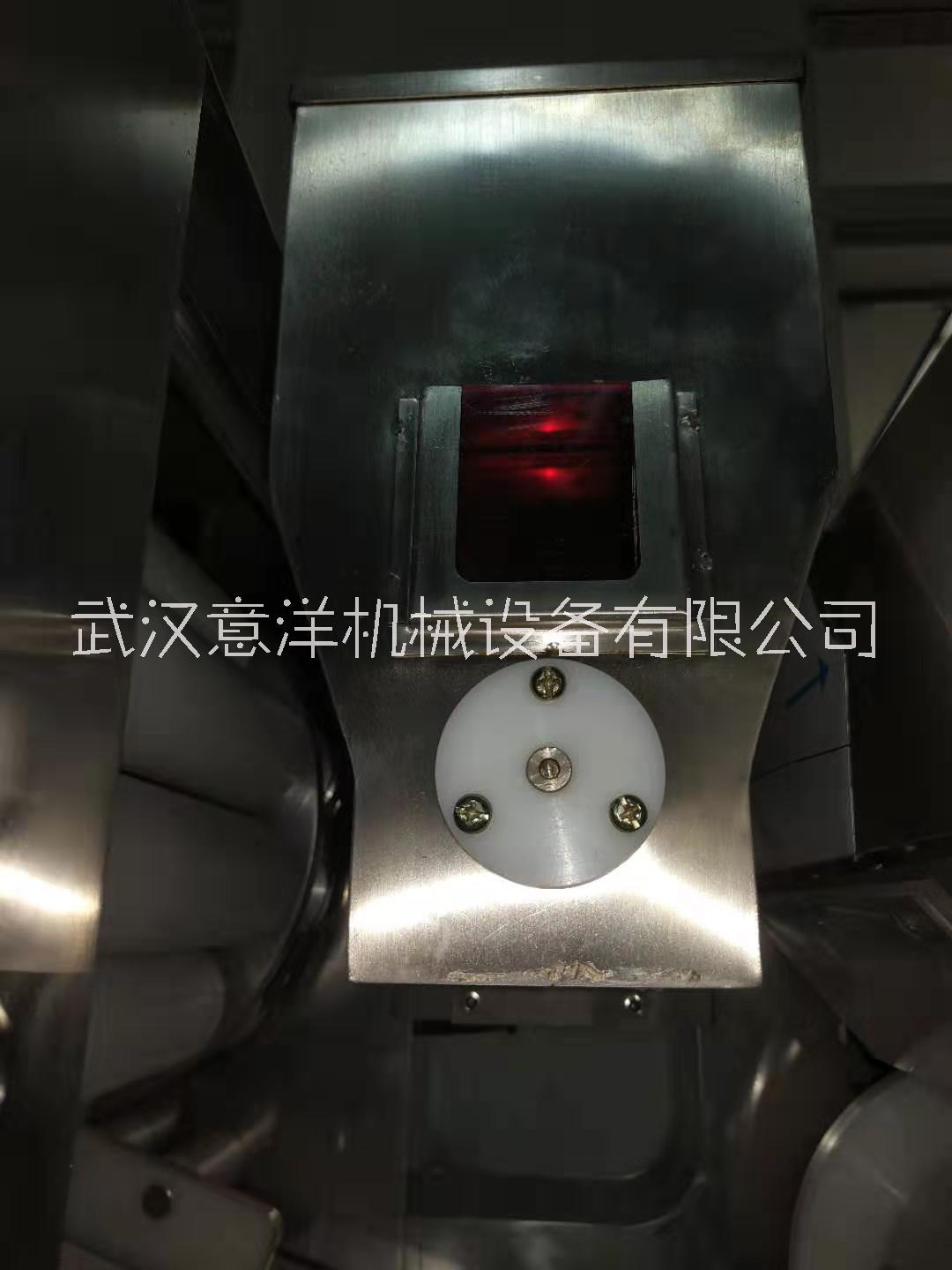 潼關(guān)肉夾饃成型機(jī) 白吉餅面包酥餅成型機(jī) 仿手工西安肉夾饃機(jī) 潼關(guān)肉夾饃生產(chǎn)線