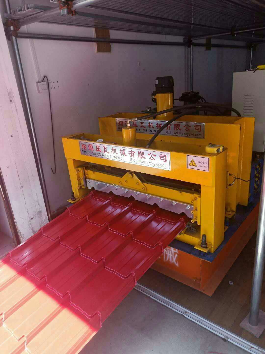 本廠專業(yè)生產(chǎn)單層琉璃瓦壓瓦機(jī)*銷售屋頂瓦設(shè)備  加高雙層琉璃瓦壓瓦機(jī)