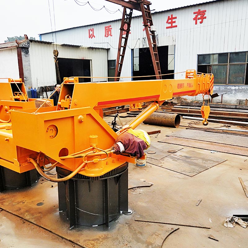 錳鋼吊臂船吊 液壓旋轉(zhuǎn)船用起重機(jī) 8噸船舶船吊 廣東海船吊機(jī)
