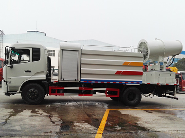 東風(fēng)天錦多功能抑塵車，東風(fēng)天錦80米抑塵車，東風(fēng)天錦80米多功能噴霧車，東風(fēng)天錦園林抑塵車配置