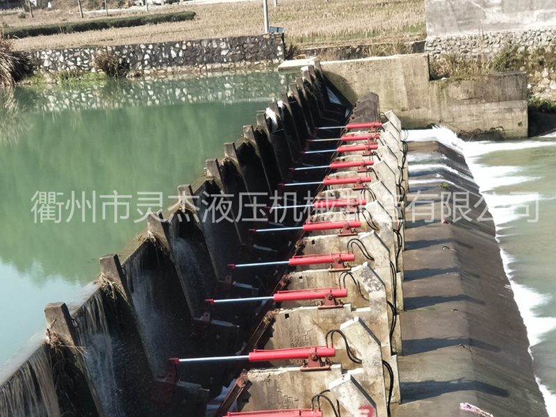 衢州市液壓翻板閘門廠家 供應商 定制 批發(fā)