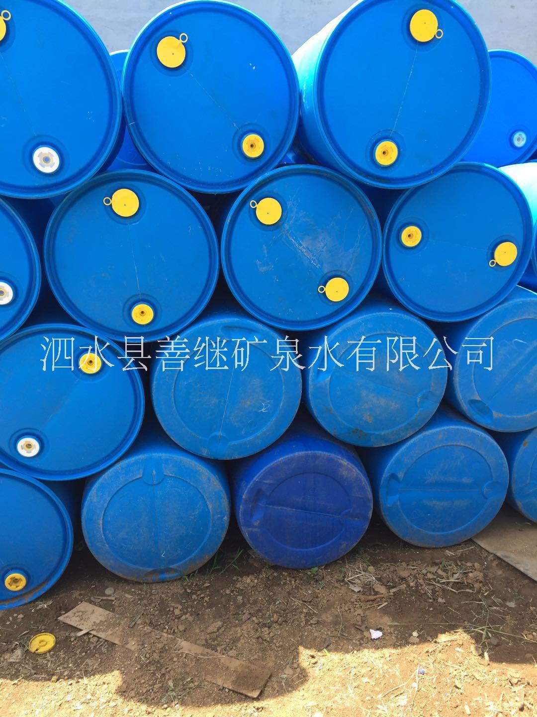 二手塑料桶全國* 翻新桶 二手桶 里外干凈二手塑料桶 量大從優(yōu)