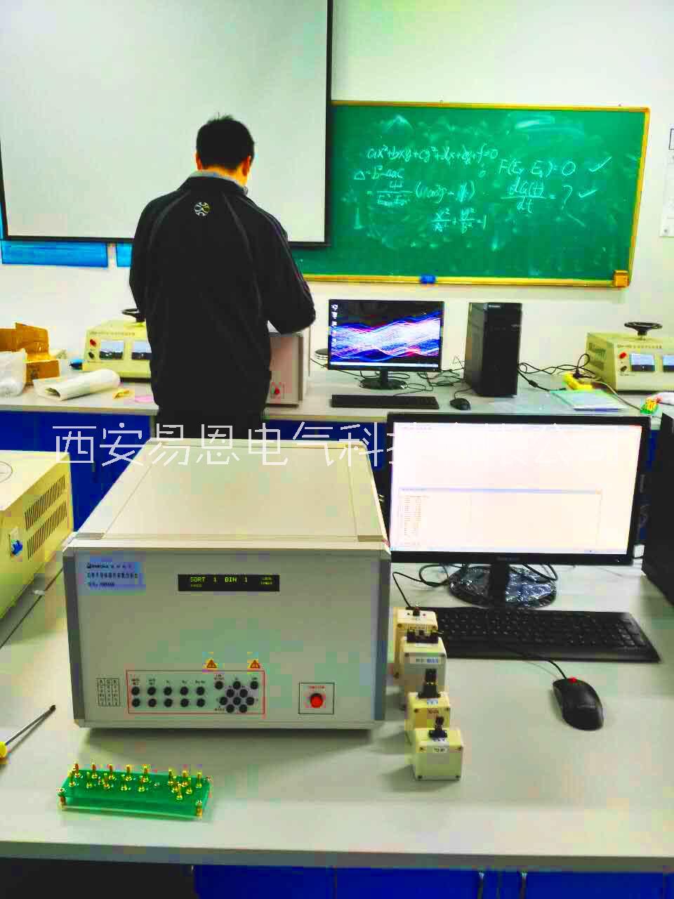 美國(guó)ST分立器件測(cè)試儀替代品（西安易恩電氣）