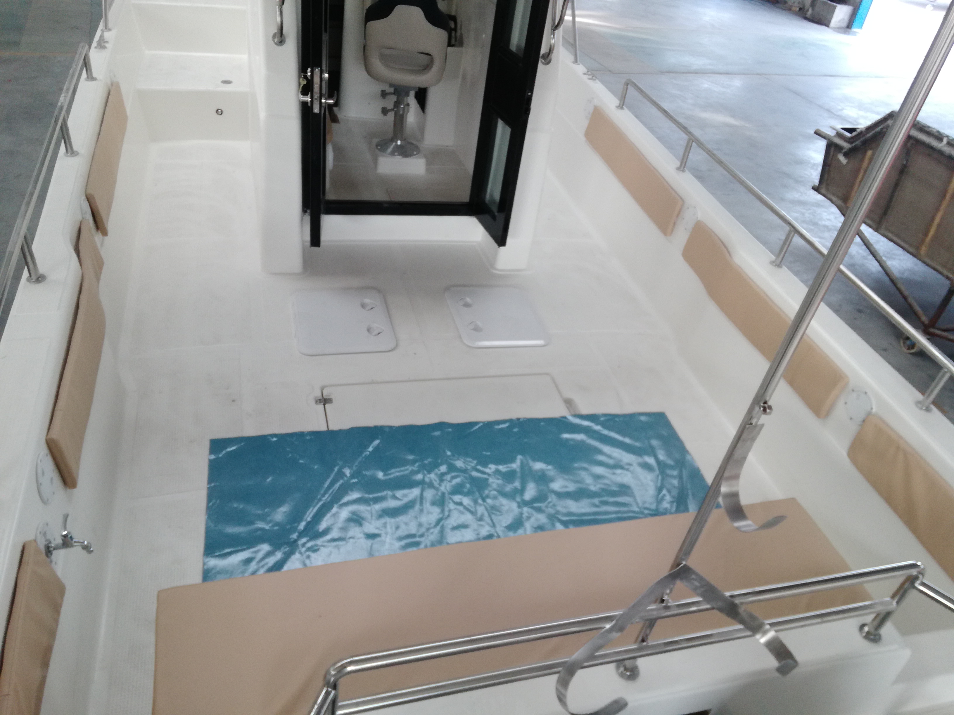 玻璃鋼11米專業(yè)釣魚快艇廠家直銷