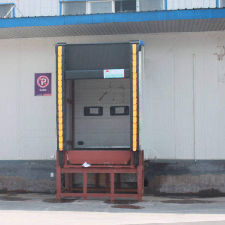 供應(yīng)物流通道 節(jié)能工業(yè)機(jī)械門封專業(yè)廠家制作