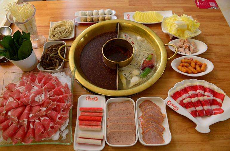 過江龍火鍋加盟優(yōu)勢免費(fèi)優(yōu)勢