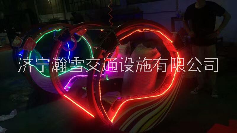 山東瀚雪塑鋼兒童雪地摩托車報價參數，兒童嬉雪場雪地摩托