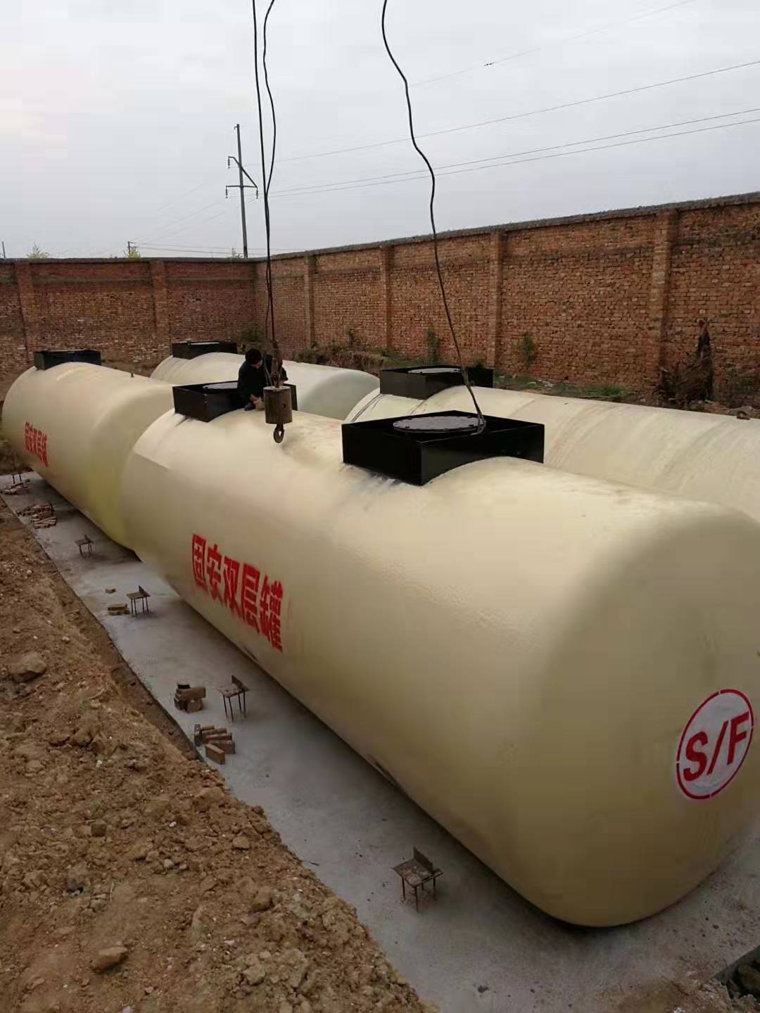 湖北SF雙層油罐廠商、生產(chǎn)廠、供應(yīng)商、報(bào)價(jià)【河南省捷遠(yuǎn)實(shí)業(yè)有限公司】