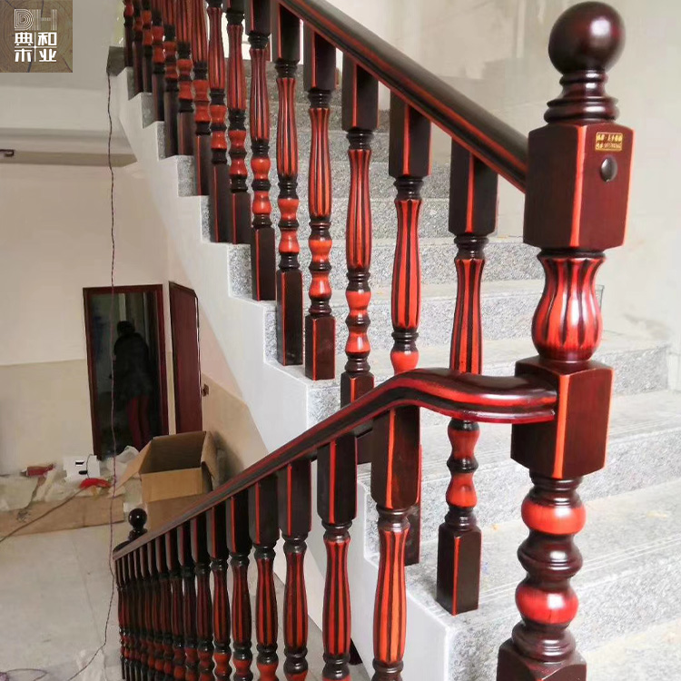 徐州典和實(shí)木樓梯加工 典和實(shí)木樓梯扶手 實(shí)木樓梯立柱
