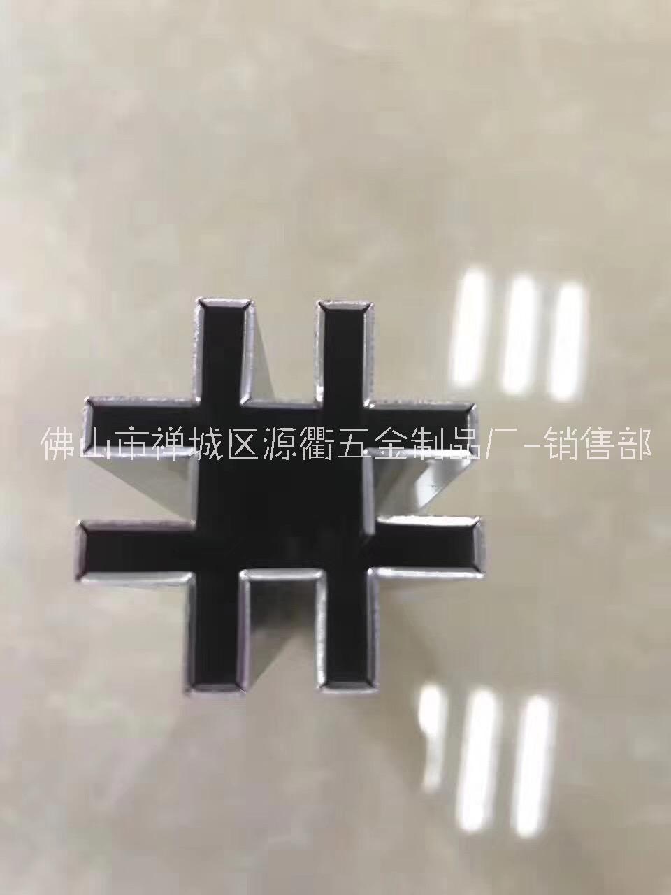 梅州不銹鋼線條 不銹鋼地腳線 不銹鋼線條報(bào)價(jià) 不銹鋼異形線條廠家