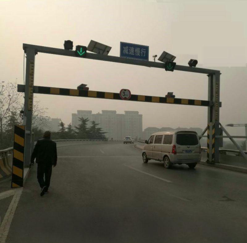 成山道路智能限高桿_限高桿價格哪里便宜_優(yōu)質商品