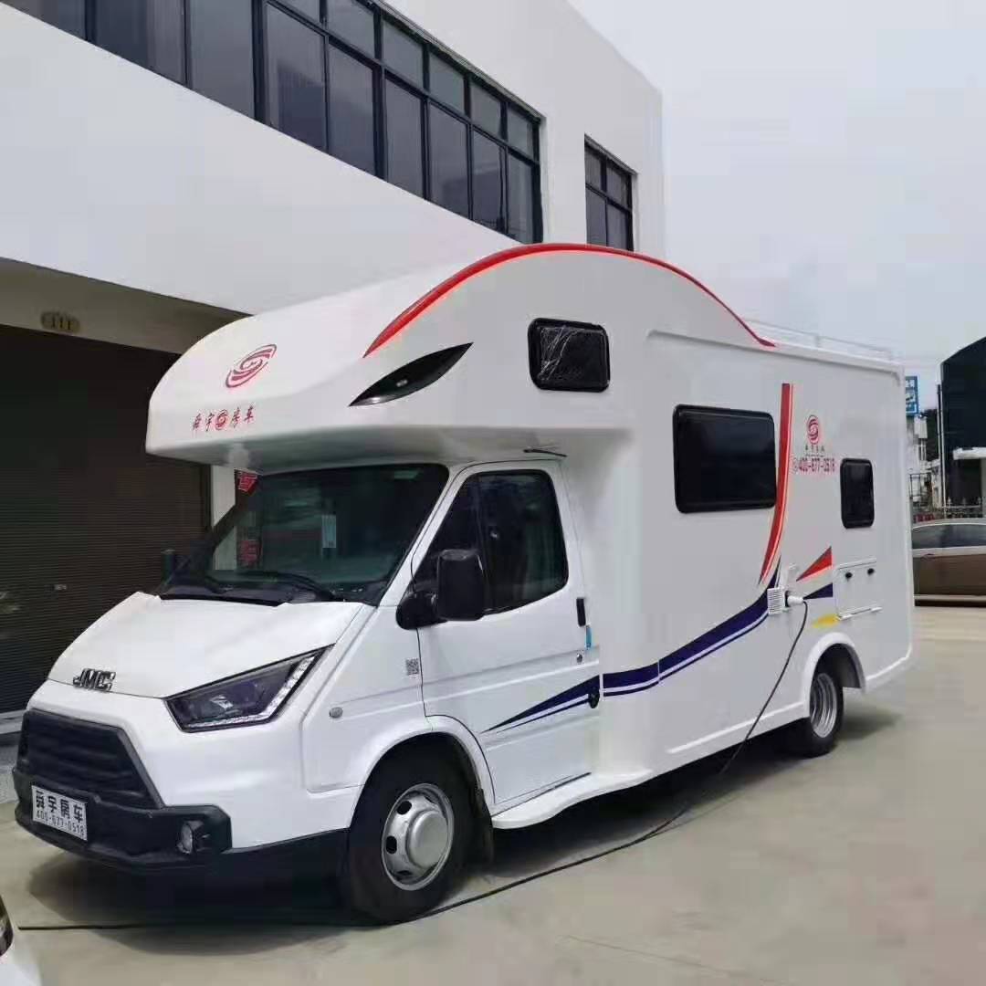 舜宇房車生產(chǎn)的//江鈴特順C房車
