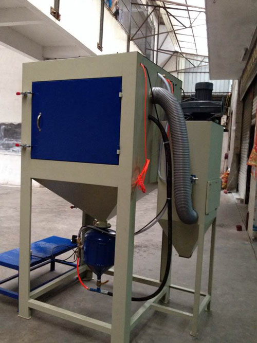宜昌威騰塑料件表面處理加壓噴砂機