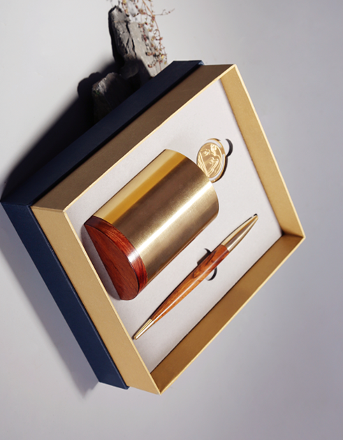 定制金屬筆筒商務(wù)禮品定制昆山禮品 可定制Logo  定制金屬筆筒辦商務(wù)禮品定制昆山