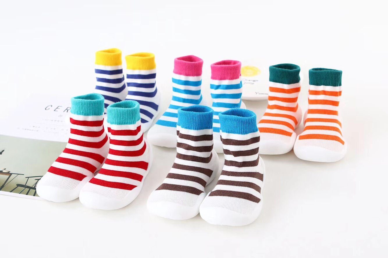 廠家直銷(xiāo)2019新款抗震不變形 寶寶*地板鞋