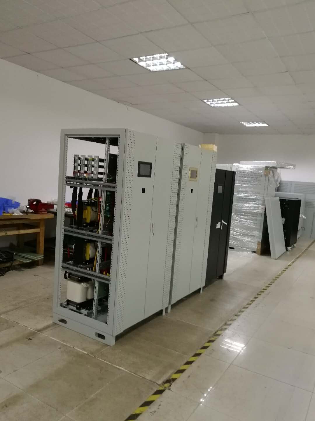 海德堡印刷機(jī)*穩(wěn)壓器報(bào)價(jià) 250KVA印刷機(jī)*穩(wěn)壓器報(bào)價(jià)