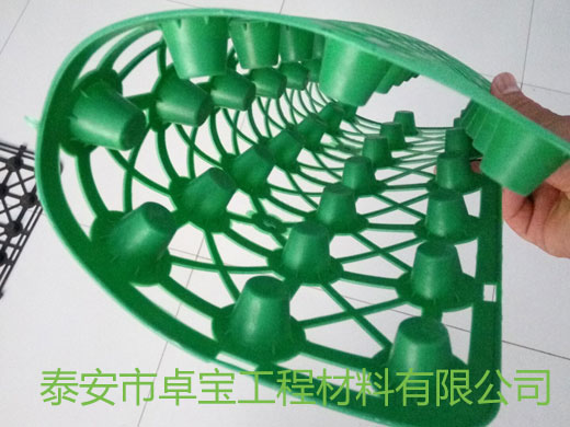 屋頂花園蓄排水板使用作用