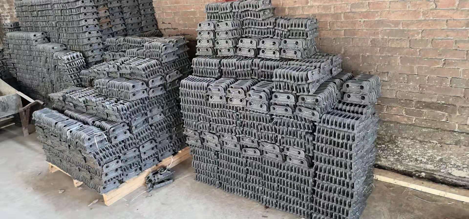 山東附片批發(fā)價格，山東煤粉工業(yè)鍋爐爐排片，鏈條式爐排廠家直銷