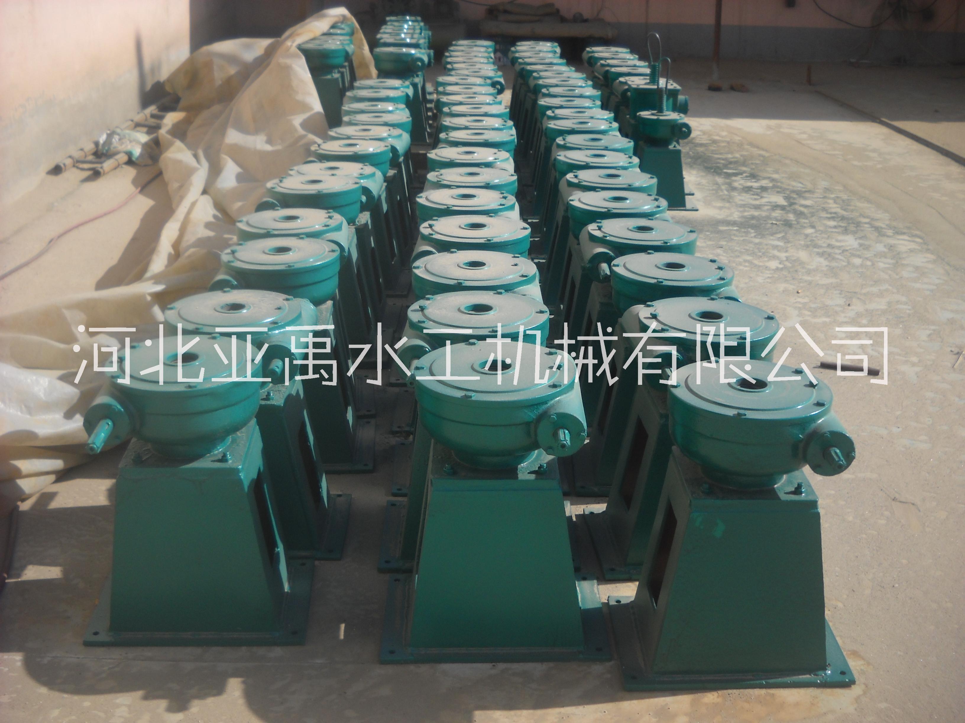 雙吊點螺桿啟閉機