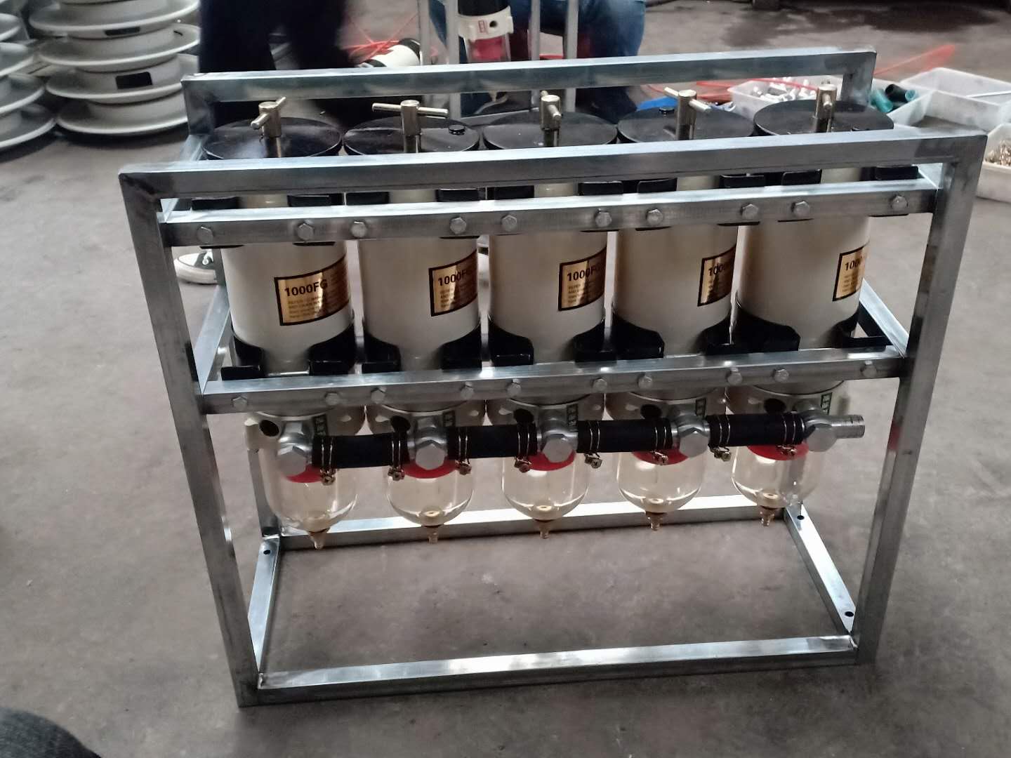 廠家直銷車載加油機(jī)油水分離器柴油過(guò)濾器大流量1聯(lián)2聯(lián)3聯(lián)4聯(lián)5聯(lián)1000fg