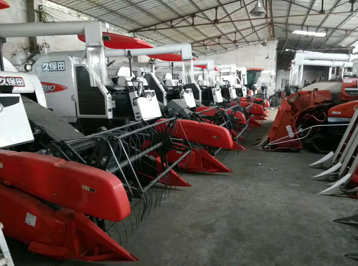 久保田收割機(jī).各廠牌新款粉碎機(jī)