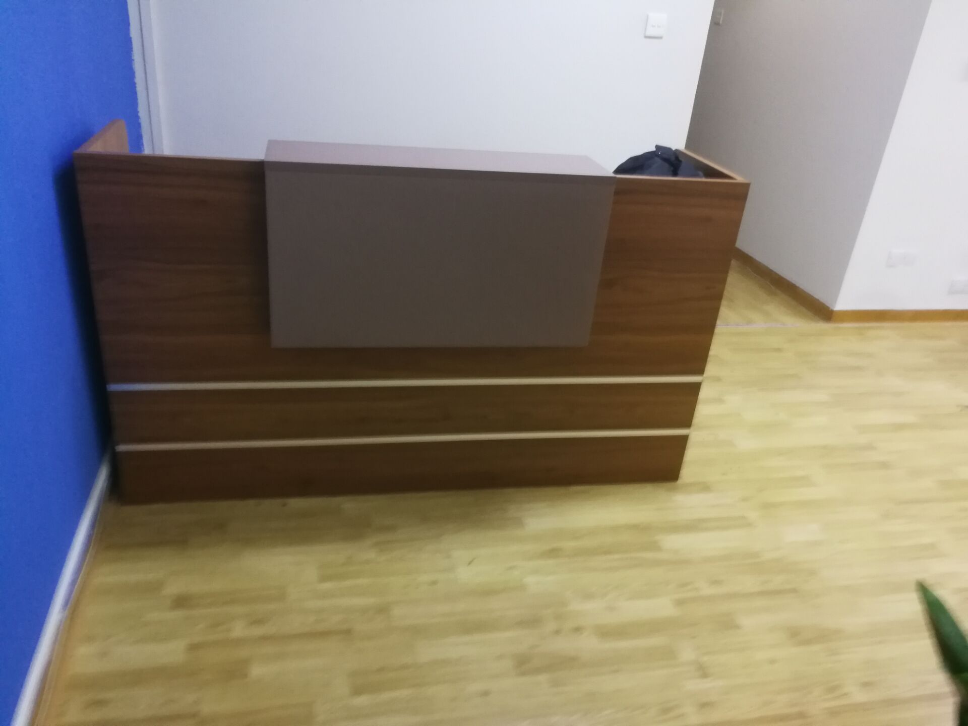 廣州辦公家具市場(chǎng)/廣州二手辦公家具市場(chǎng)