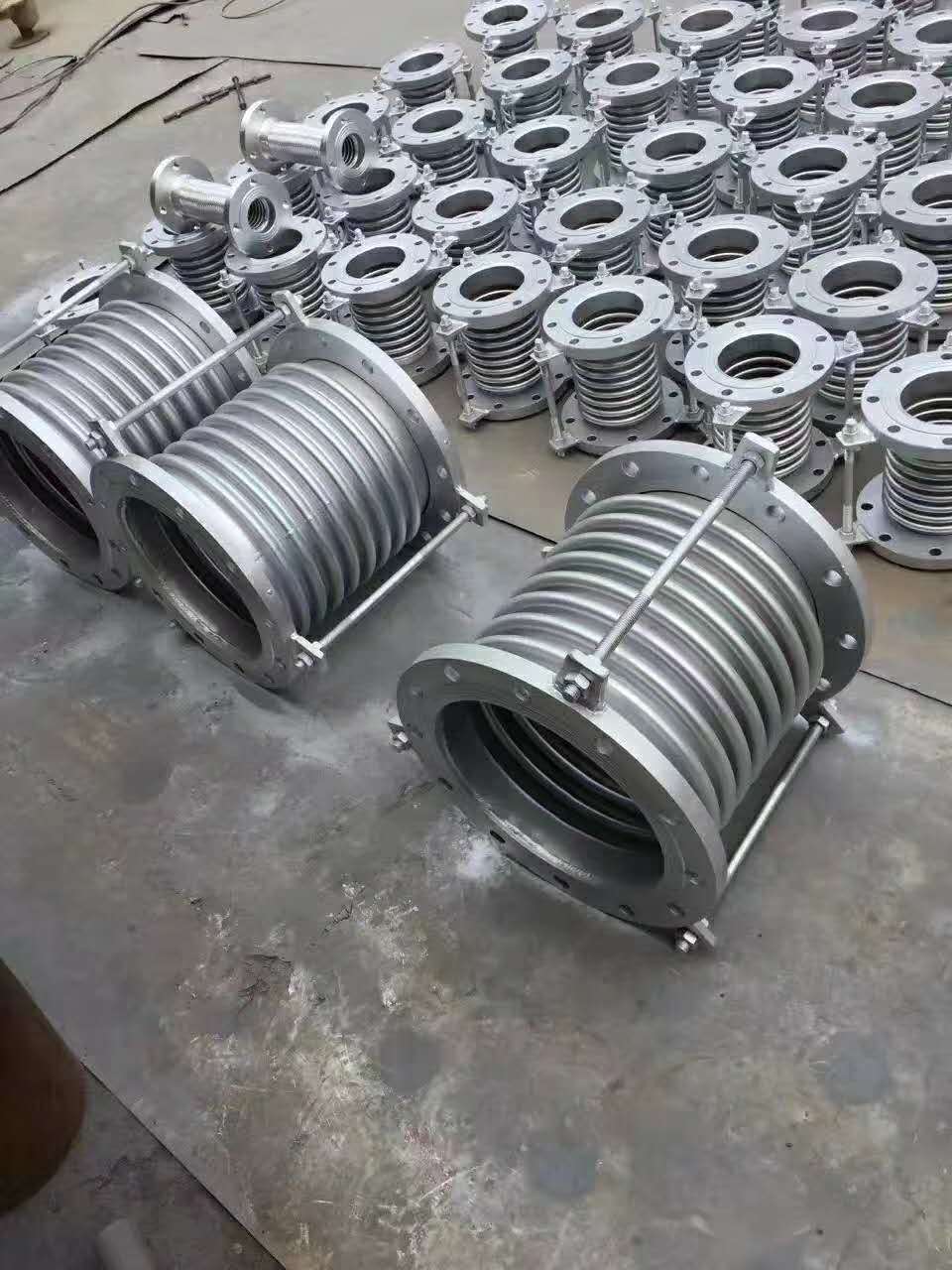 不銹鋼波紋補償器 波紋膨脹節(jié)金屬伸縮節(jié) 通用型不銹鋼金屬補償器