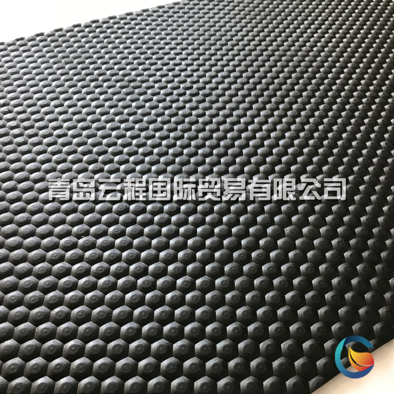 青島橡膠母豬*墊 豬舍保溫墊 廠家豬舍保育墊  青島豬舍保溫墊 小豬豬舍保育墊