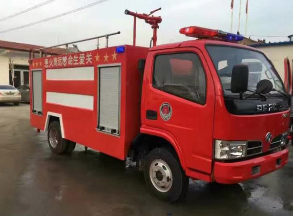 菏澤市大型消防車廠_消防車價(jià)格哪里便宜_廠家電話