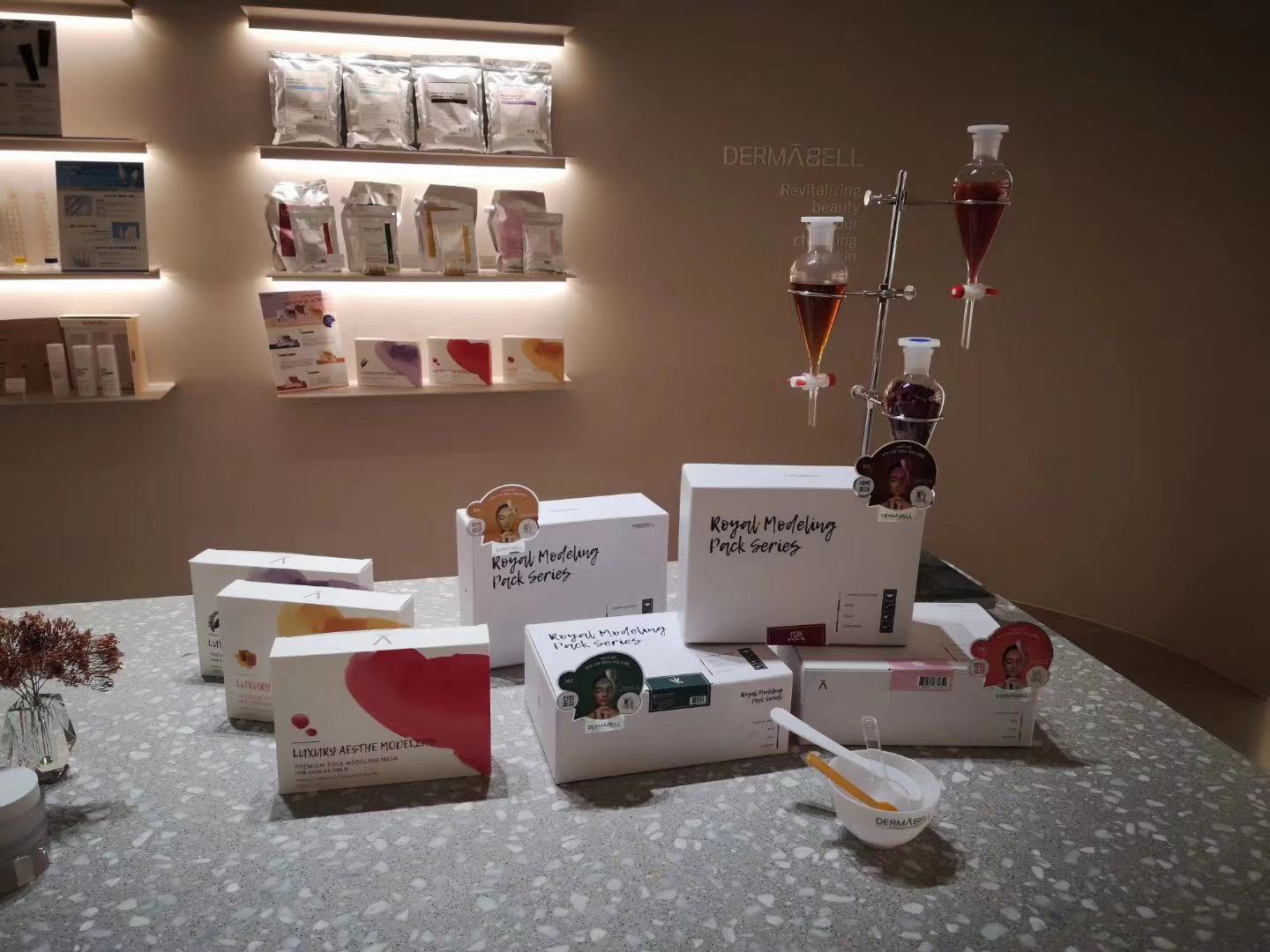 上?；瘖y品代加工廠 科技創(chuàng)新企業(yè)