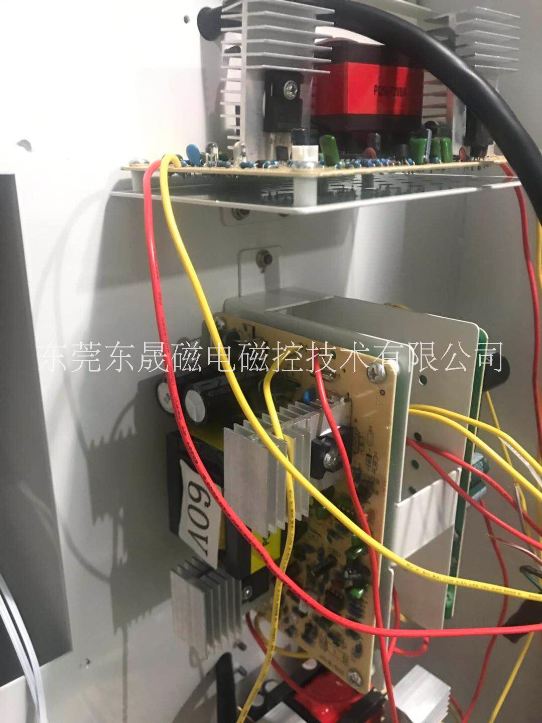 中立智能-共享充電柜-智能充電柜