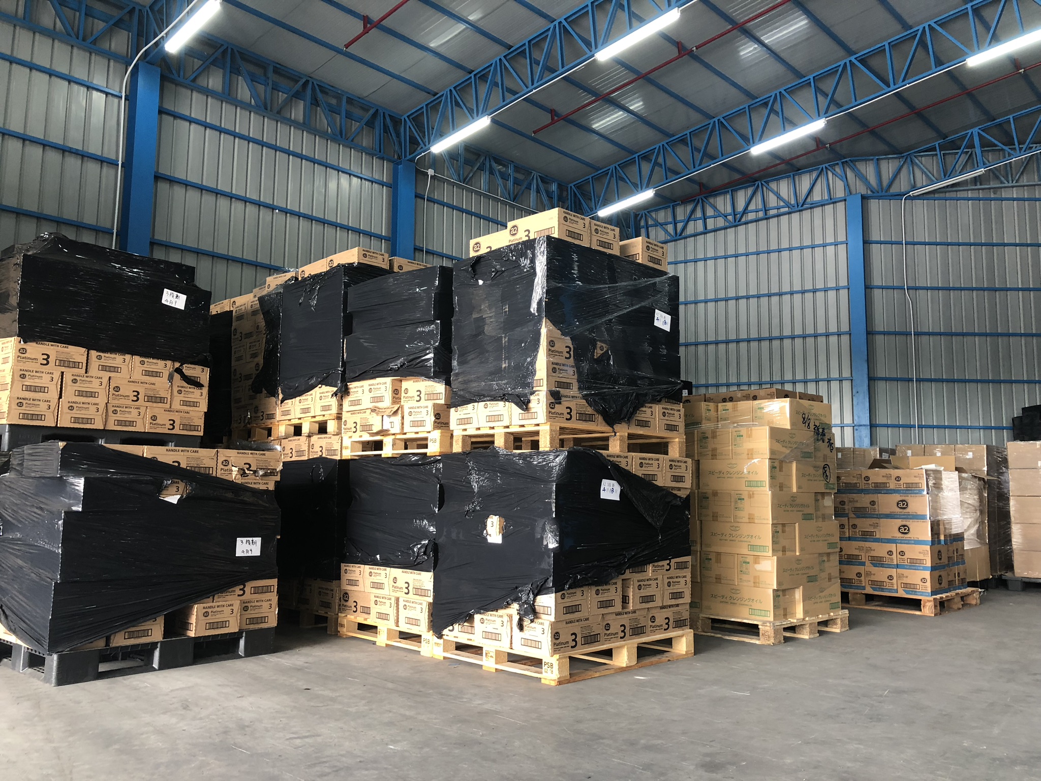 香港到國(guó)內(nèi)進(jìn)口一般貿(mào)易 地毯、螺絲、五金配件、鼠標(biāo)、反射膜普貨