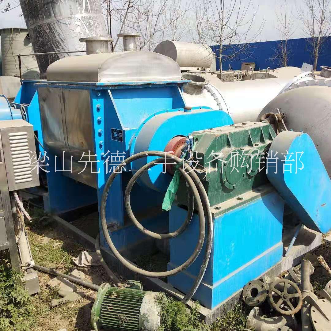 出售二手液壓真空捏合機(jī) 出售二手螺桿出料捏合機(jī)