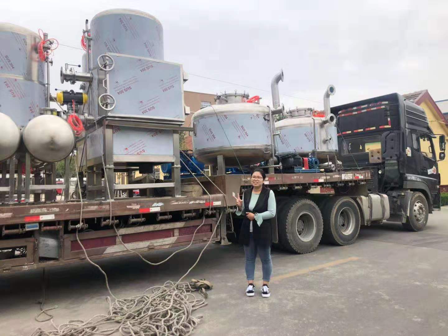 山東聯(lián)興 果蔬干加工設(shè)備 LXZK200