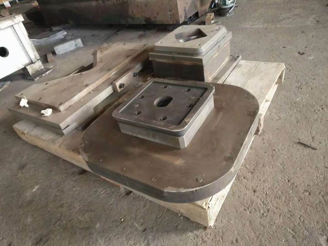 環(huán)衛(wèi)鐵制垃圾桶模具 240升垃圾桶模具 小區(qū)城建環(huán)衛(wèi)垃圾桶模具