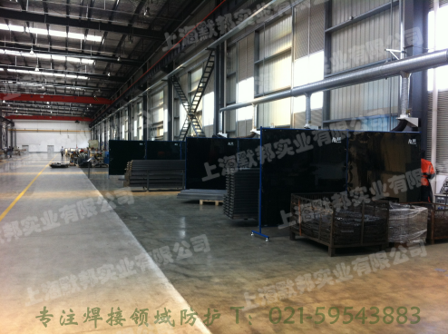供應(yīng) 墨綠色組合型焊接屏風(fēng)