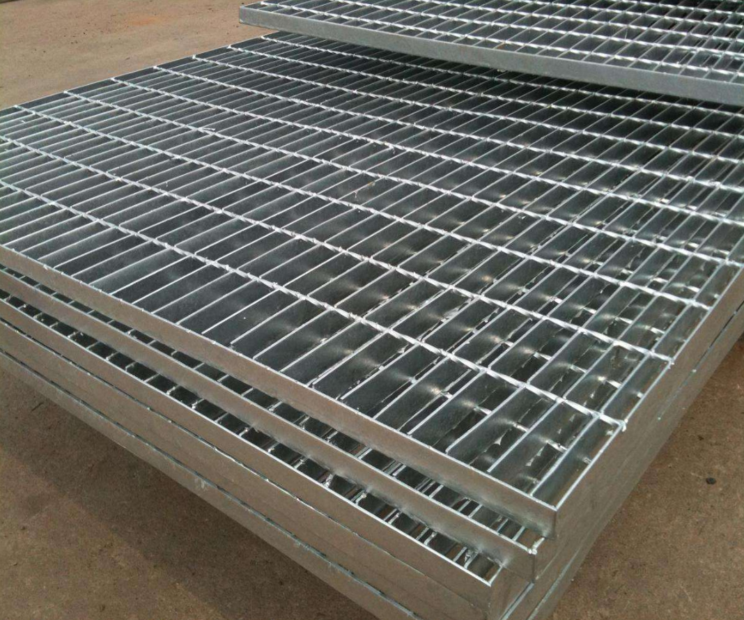 不銹鋼鋼格柵板_機(jī)械制造廠鋼格柵_(tái)異形鋼格柵板廠家