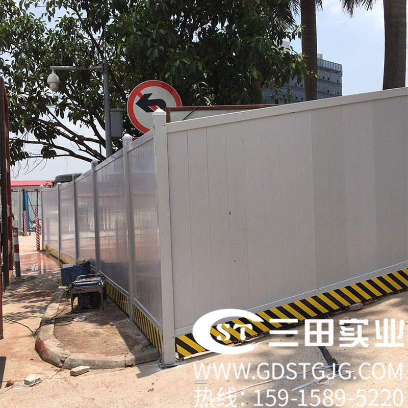 沖孔網(wǎng)圍蔽是什么 帶你了解它的情況?