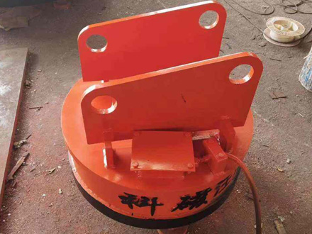 直徑為1.1米高頻強(qiáng)磁電磁吸吸盤