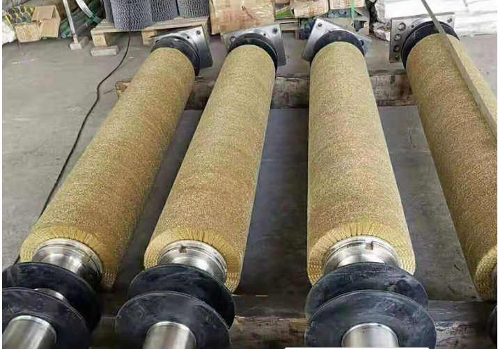 桐城市鋼絲輥批發(fā) 鋼絲毛刷輥價格 工廠直銷纏繞式鋼絲毛刷輥