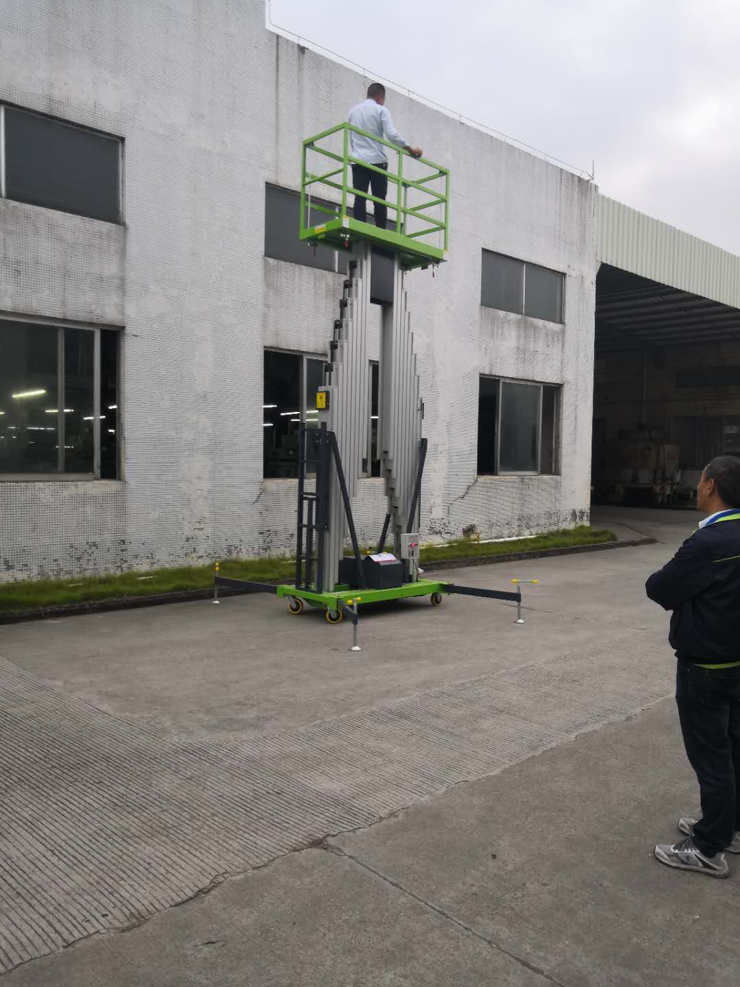 樂山鋁合金升降機(jī) 樂山鋁合金升降平臺(tái)