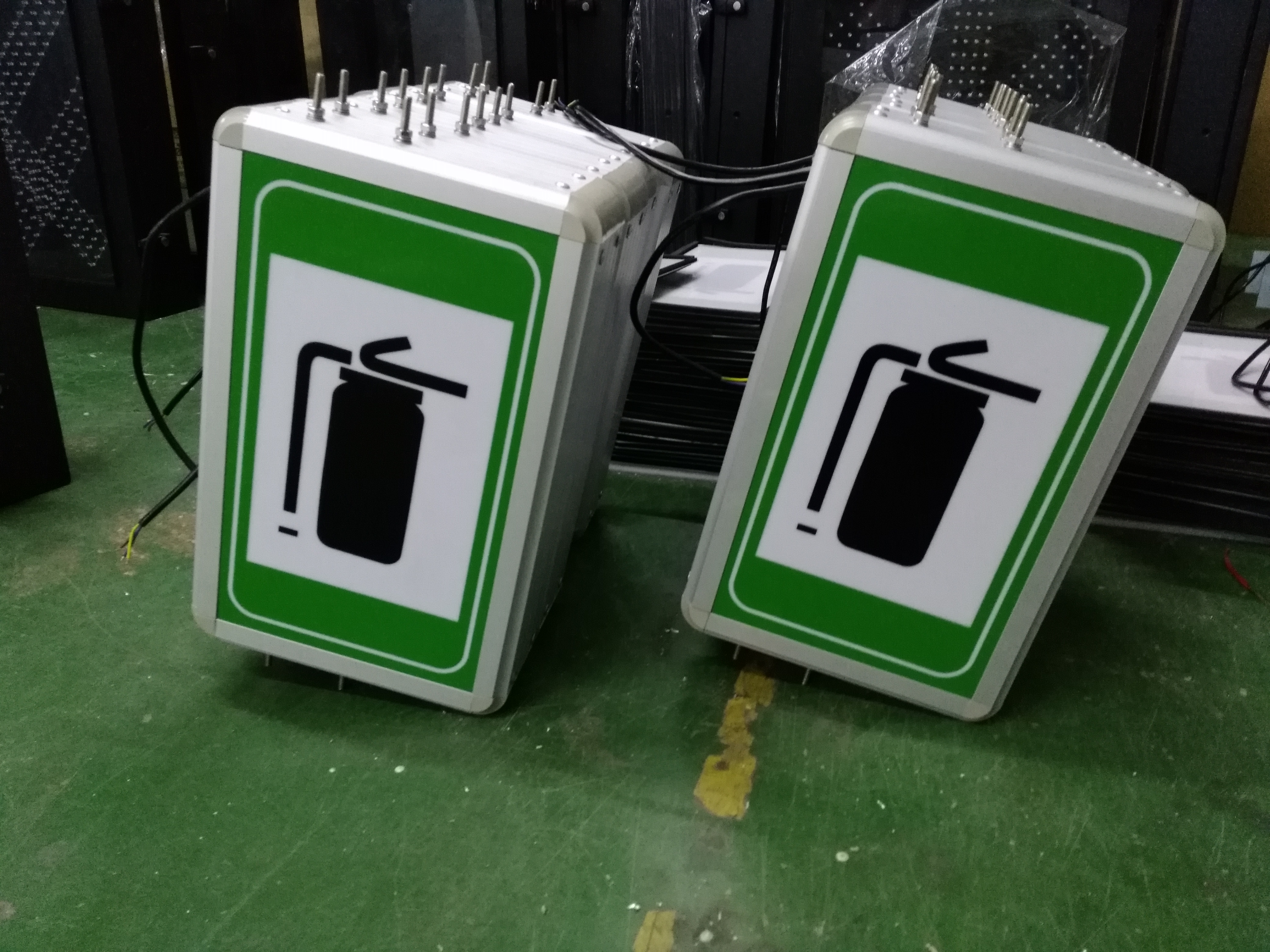 大路交通隧道消防設備指示標志隧道電光產品生產廠家