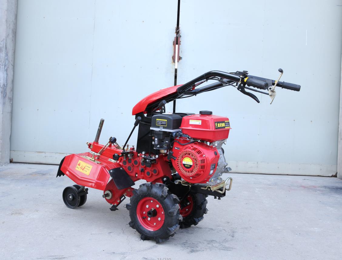 內蒙古微耕機批發(fā)商生產(chǎn)商，內蒙古農(nóng)業(yè)拖拉機廠家