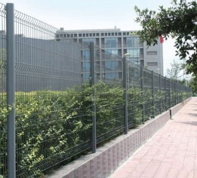 公路護欄網(wǎng)  廣州專業(yè)定制道路護欄網(wǎng) 鄉(xiāng)村道路圍欄網(wǎng)廠家