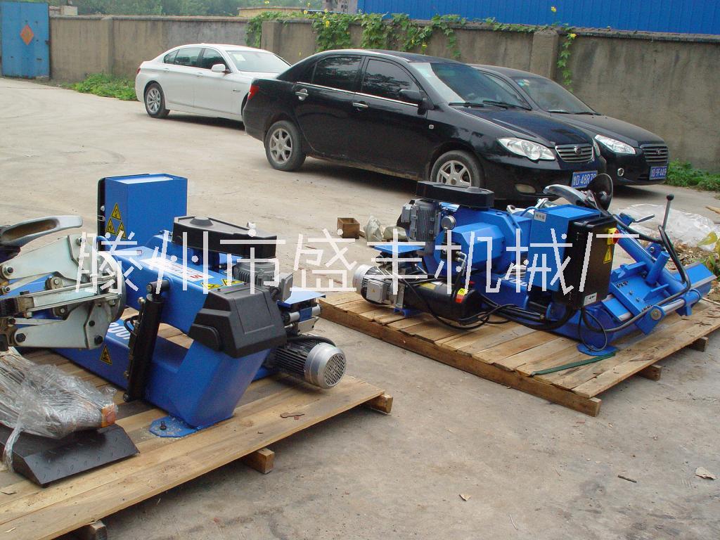 廠家供應(yīng)SF-A臥式扒胎機(jī)，中巴大巴輪胎拆裝機(jī)，*真空胎